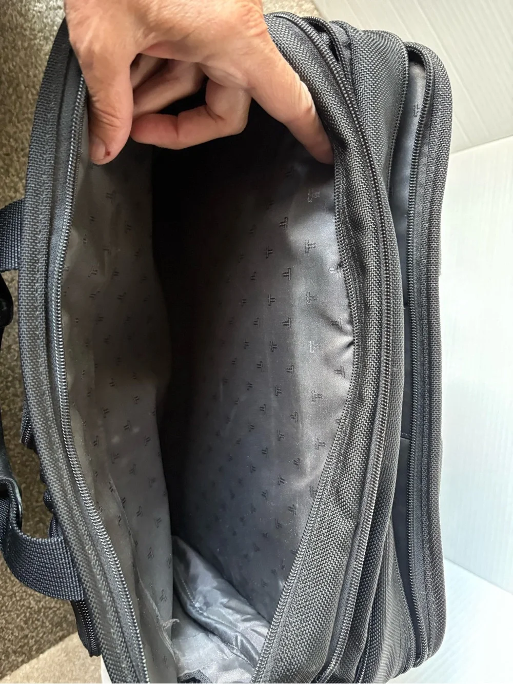 Tumi Alpha 3 Expand Briefcase Organizer Laptop Ballistic Bag Black Nylon 26141
